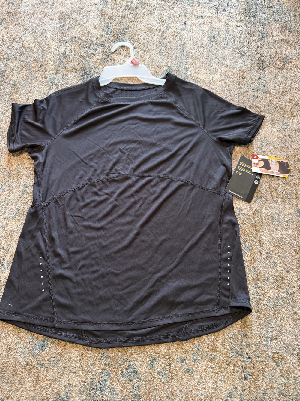 Women’s black Avia sportswear top #activewear #gym